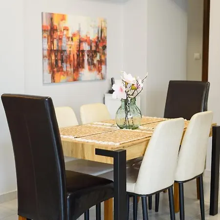 Patras' Hitech شقة باترا