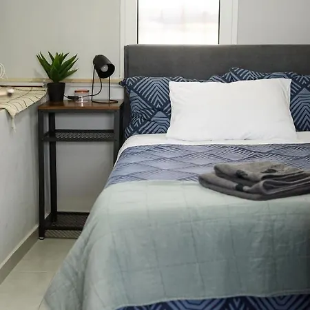 Patras' Hitech شقة