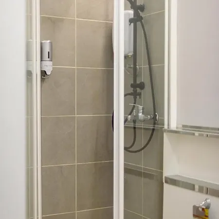 Patras' Hitech باترا